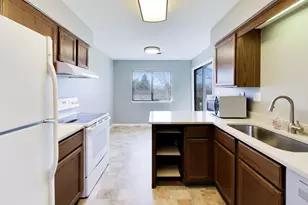 5 Highwood Ct, Williams Bay, WI 53191 - Photo 7