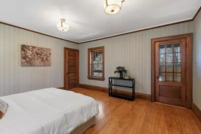 6789 N Elm Tree Rd, Glendale, WI 53217 - Photo 11