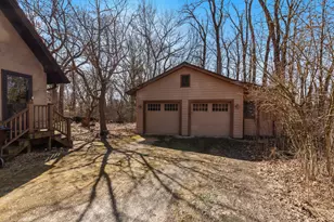 6789 N Elm Tree Rd, Glendale, WI 53217 - Photo 27