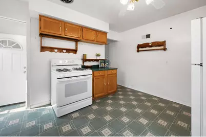 3763 S 51st St, Milwaukee, WI 53220 - Photo 13