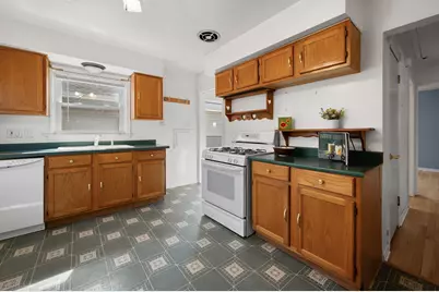 3763 S 51st St, Milwaukee, WI 53220 - Photo 11