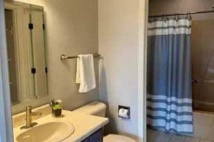 975 Manor Dr, Neenah, WI 54956 - Photo 17