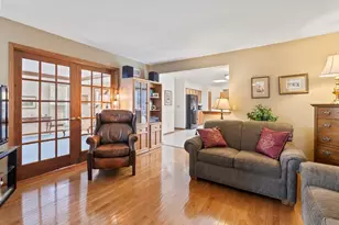 5400 W Donges Ln, Brown Deer, WI 53223 - Photo 11