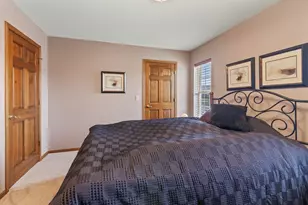 5400 W Donges Ln, Brown Deer, WI 53223 - Photo 27