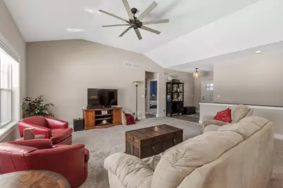 N54W23830  Limestone Ct, Sussex, WI 53089 - Photo 5