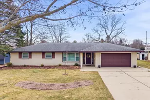 N75W6969 Linden St, Cedarburg, WI 53012 - Photo 1