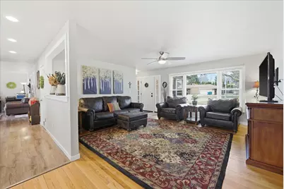 N75W6969  Linden St, Cedarburg, WI 53012 - Photo 11