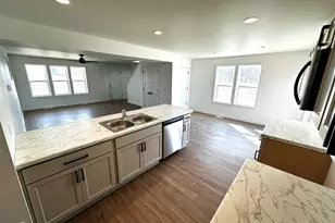 1069 Fairway Ct, Sheboygan Falls, WI 53085 - Photo 3