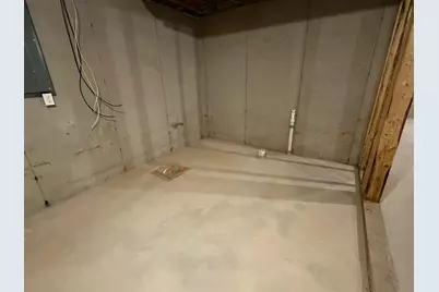 1069  Fairway Ct, Sheboygan Falls, WI 53085 - Photo 27