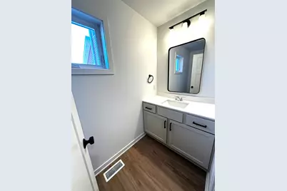 1069  Fairway Ct, Sheboygan Falls, WI 53085 - Photo 11