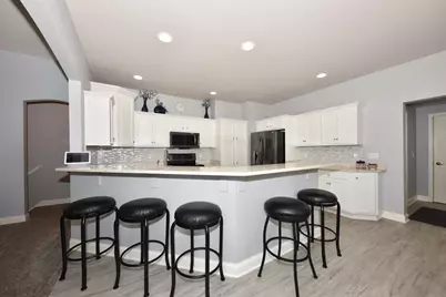 N59W17764  Meadow Ct, Menomonee Falls, WI 53051 - Photo 13