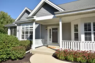 N59W17764 Meadow Ct, Menomonee Falls, WI 53051 - Photo 1