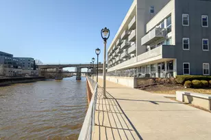 1902 N Commerce St, Milwaukee, WI 53212 - Photo 29