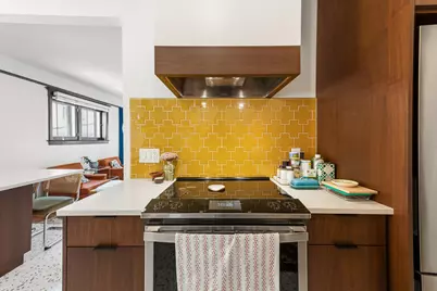 1714 E Kane Pl #K, Milwaukee, WI 53202 - Photo 3