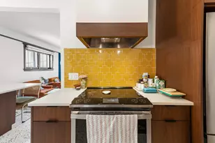 1714 E Kane Pl, Milwaukee, WI 53202 - Photo 3