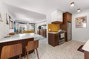 1714 E Kane Pl, Milwaukee, WI 53202 - Photo 5