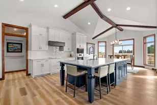 2345 Silveridge Dr, Manitowoc, WI 54220 - Photo 7