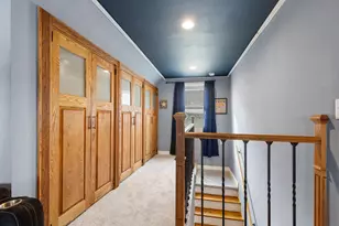 2331 S 61st St, West Allis, WI 53219 - Photo 7