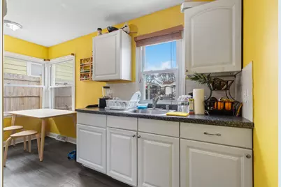 2331 S 61st St, West Allis, WI 53219 - Photo 11