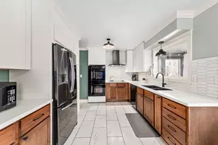 517 McCall St, Waukesha, WI 53186 - Photo 5
