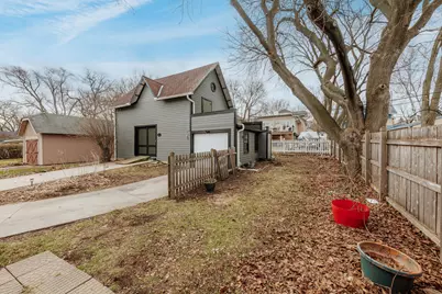 517  McCall St, Waukesha, WI 53186 - Photo 27