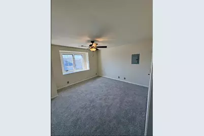 949  Quinlan Dr, Pewaukee, WI 53072 - Photo 11