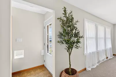 5402  39th Ave, Kenosha, WI 53144 - Photo 7