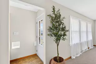 5402 39th Ave, Kenosha, WI 53144 - Photo 7