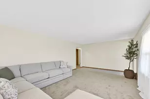 5402 39th Ave, Kenosha, WI 53144 - Photo 9