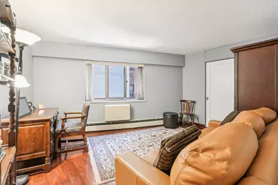 1919 N Summit Ave #1C, Milwaukee, WI 53202 - Photo 15