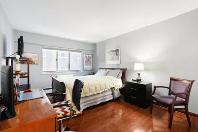 1919 N Summit Ave #1C, Milwaukee, WI 53202 - Photo 11