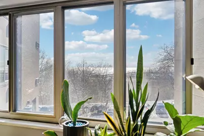 1919 N Summit Ave #1C, Milwaukee, WI 53202 - Photo 7