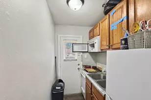 2276 N 94th St, Wauwatosa, WI 53226 - Photo 15