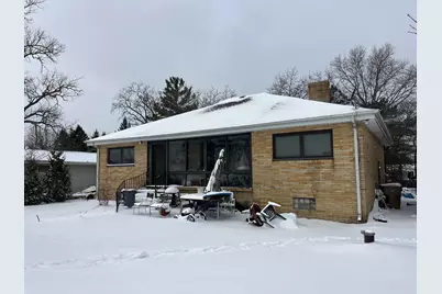 9851  Lakeshore Dr, Pleasant Prairie, WI 53158 - Photo 3