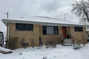 9851 Lakeshore Dr, Pleasant Prairie, WI 53158 - Photo 1