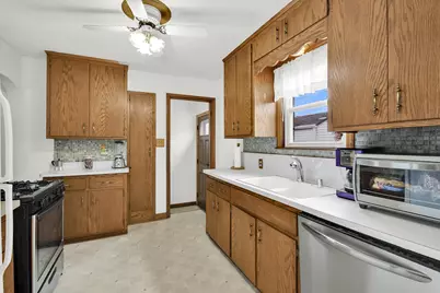 4376 S Adams Ave, Milwaukee, WI 53207 - Photo 17