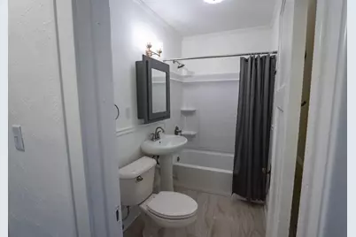 454 W Kilbourn Ave, West Bend, WI 53095 - Photo 9