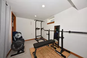 135 S 81st St, Milwaukee, WI 53214 - Photo 25