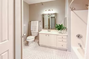 4120 S Lake Dr, Saint Francis, WI 53225 - Photo 9