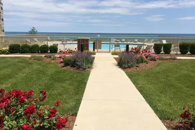 4120 S Lake Dr #450, Saint Francis, WI 53225 - Photo 17