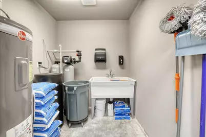 W156N11482  Pilgrim Rd, Germantown, WI 53022 - Photo 27