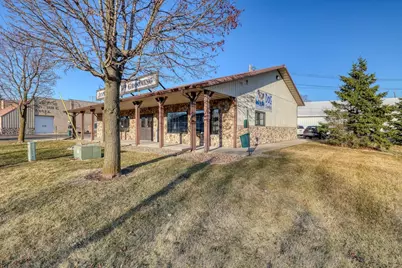 W156N11482  Pilgrim Rd, Germantown, WI 53022 - Photo 3