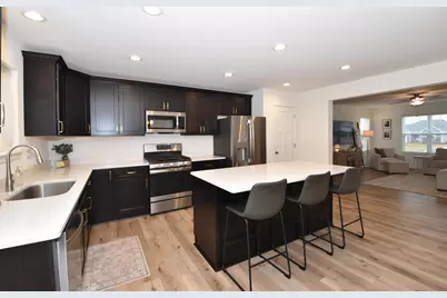 1870  Nottingham Dr, Racine, WI 53182 - Photo 9