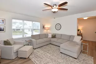 1870 Nottingham Dr, Racine, WI 53182 - Photo 3