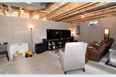 1870  Nottingham Dr, Racine, WI 53182 - Photo 29