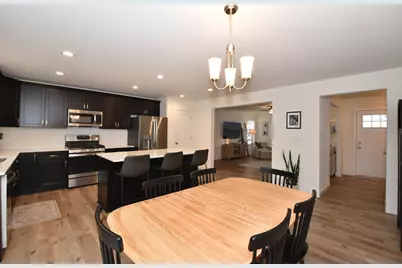 1870  Nottingham Dr, Racine, WI 53182 - Photo 7