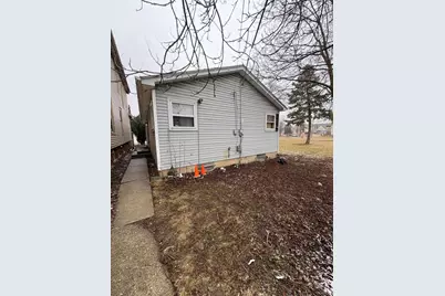 2048 N 35th St, Milwaukee, WI 53208 - Photo 15