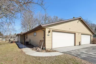710  St Paul Dr, Slinger, WI 53086 - Photo 3