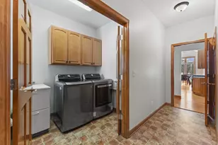 W177N5440 Legend Ct, Menomonee Falls, WI 53051 - Photo 35
