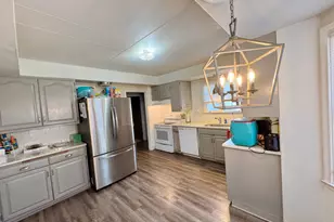 12 E Rockwell St, Elkhorn, WI 53121 - Photo 7